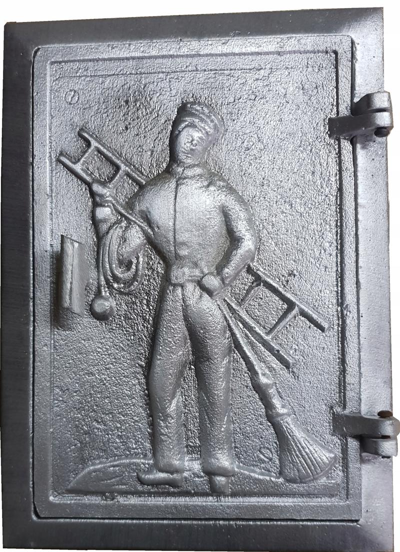 Montaż drzwiczek do komina