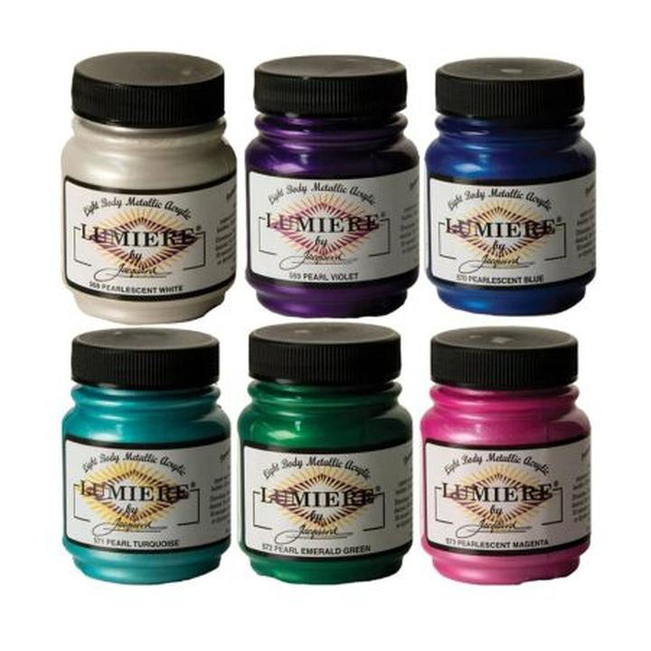 Kolory dekoracji z szyszek