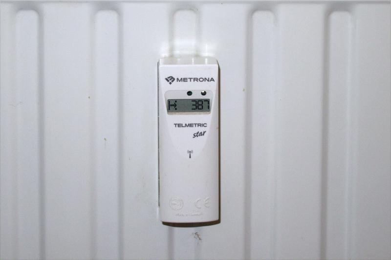 Praktyczny przewodnik: jak efektywnie zamontować elektroniczny podzielnik ciepła