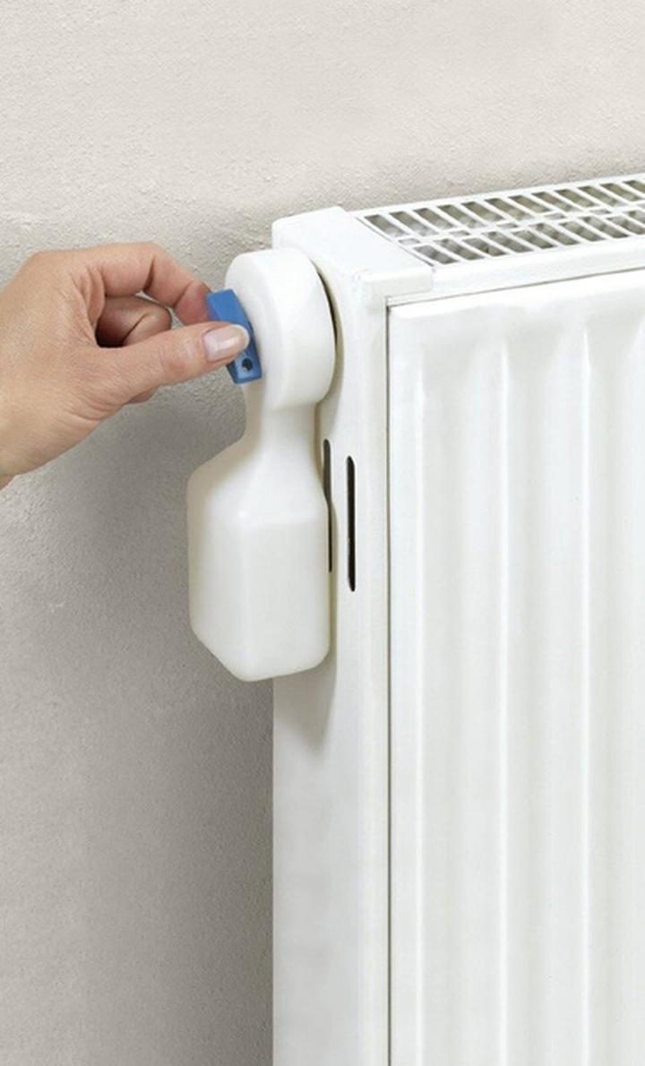 Narzędzia i materiały do montażu odpowietrznika