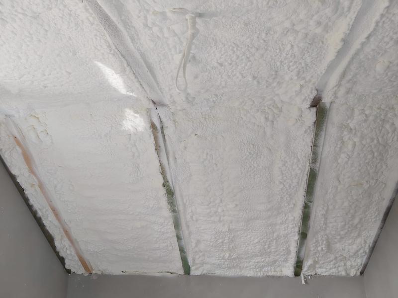 Naturalne ogrzewanie szklarni słońcem