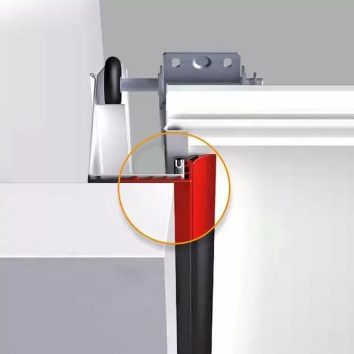 Skuteczne sposoby na uszczelnienie bramy garażowej uchylnej