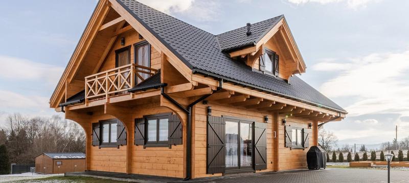 Dom drewniany vs murowany