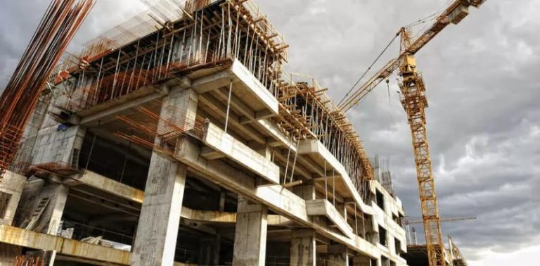 Jak kształtuje się koszt budowy 1 m² budynku biurowego?