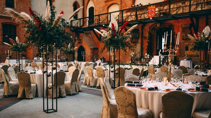 Aranżacja przestrzeni weselnej