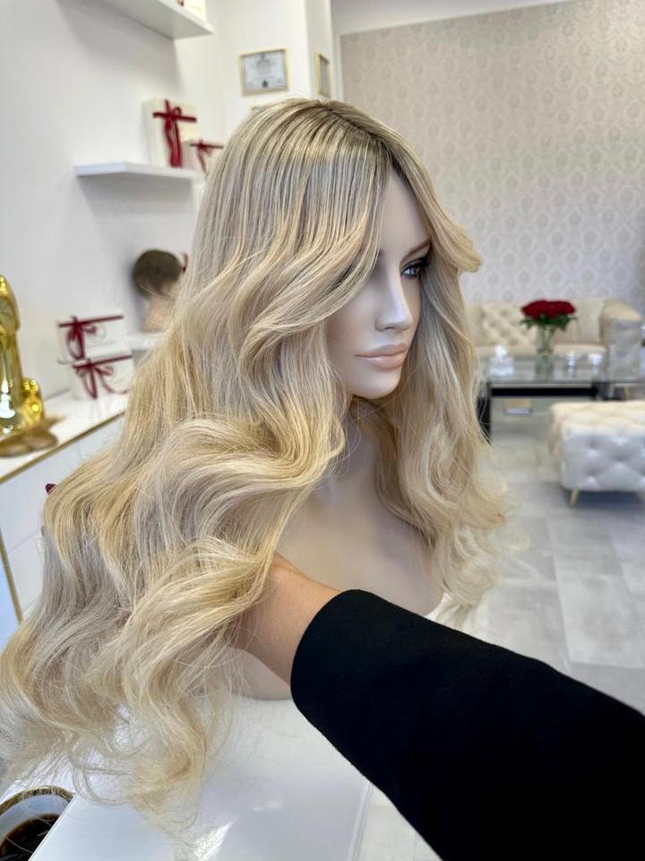 Wybór farby do słomkowego blondu