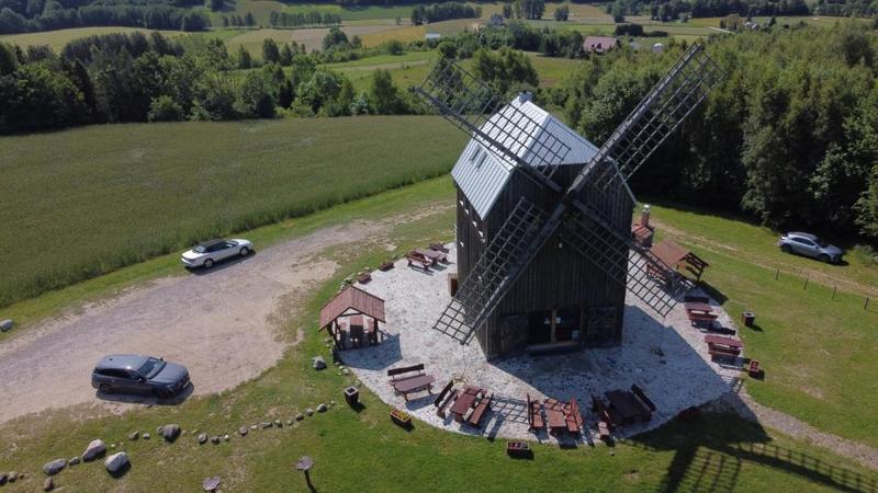 Życie obok wiatraka