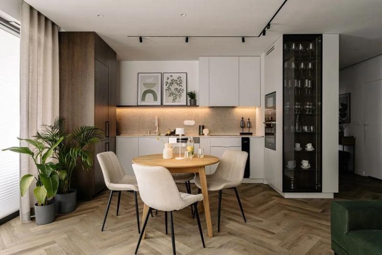 Stylowe umeblowanie pokoju z aneksem kuchennym – praktyczne porady i inspiracje