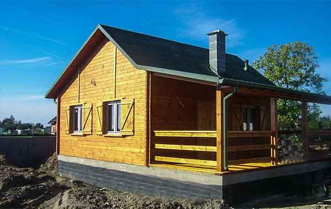 Budowa domów drewnianych
