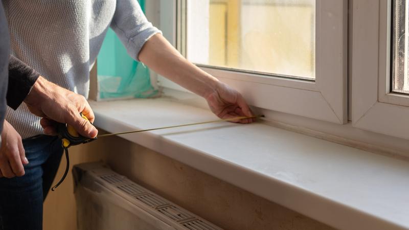 Montaż parapetu nad grzejnikiem