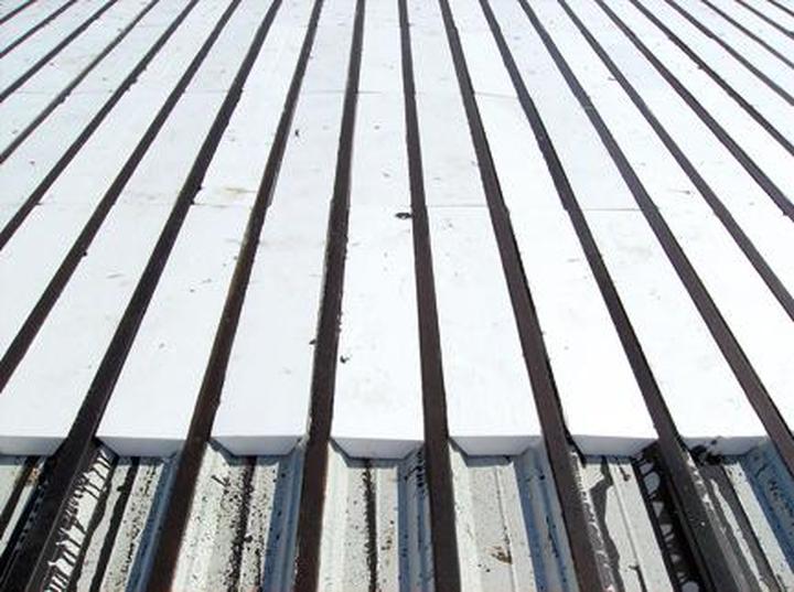 Przygotowanie blachy przed klejeniem