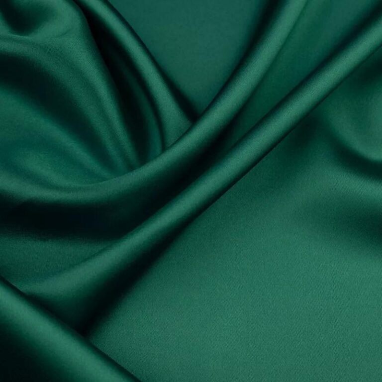 Jak uzyskać idealny odcień szmaragdowy w swoich projektach?